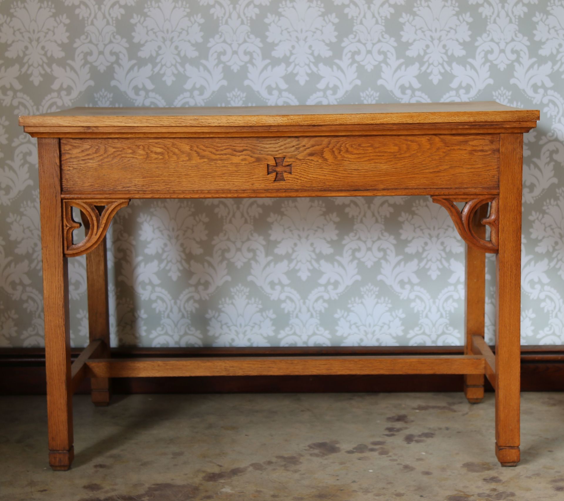 oak side table